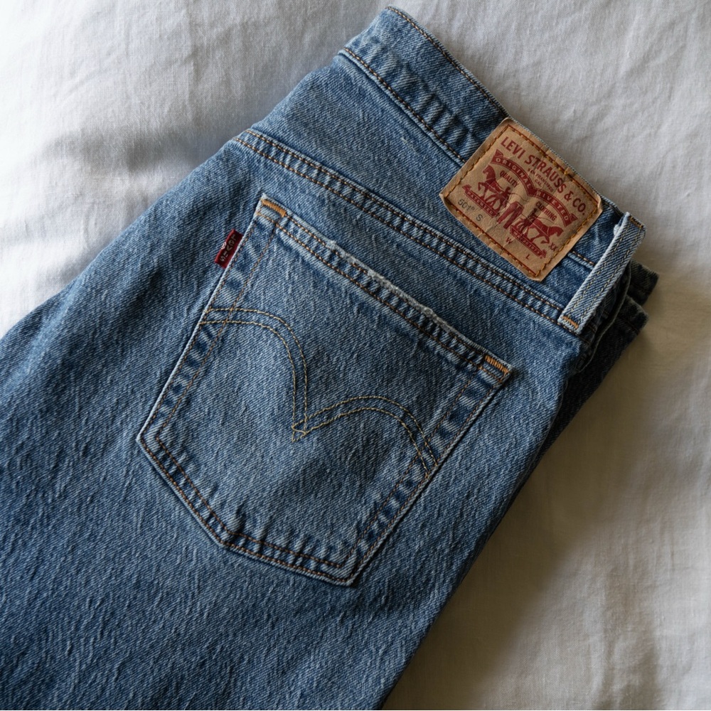 Levi's Classic Straight Men's Jeans in Denim Blue